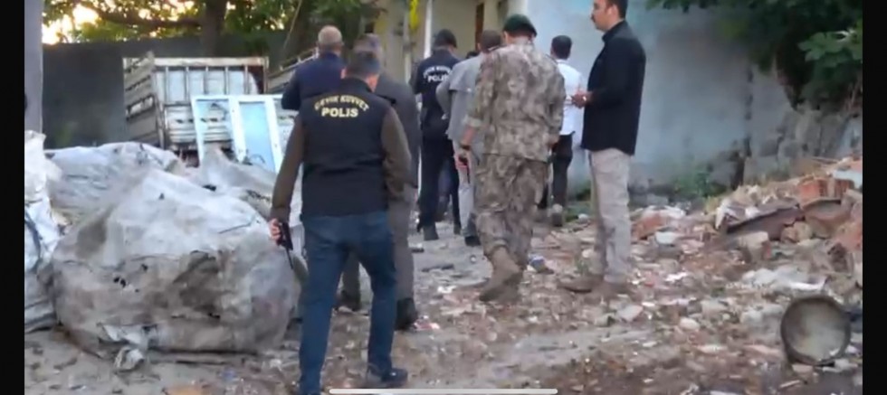 26 KİŞİ GÖZALTINA ALINDI