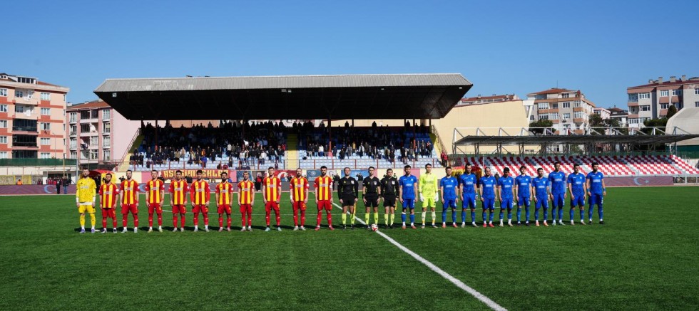  ÇORLUSPOR 1947’DEN KRİTİK GALİBİYET: FARK 1’E İNDİ