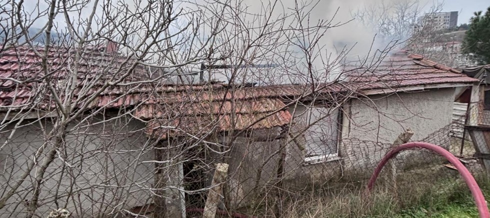 METRUK EV  YANGINI PANİK  YARATTI