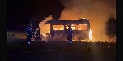 BENZİN DÖKÜP YAKTI