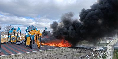 ÇOCUK PARKINDA YANGIN